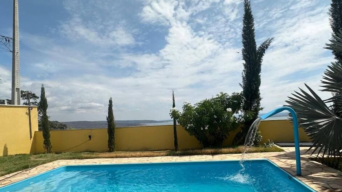 Tres Marias House | House with heated pool for up to 16 people close to the beach.