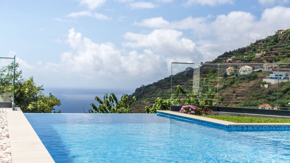 Arco da Calheta House | House With Pool and sea View, Pearl of Calheta