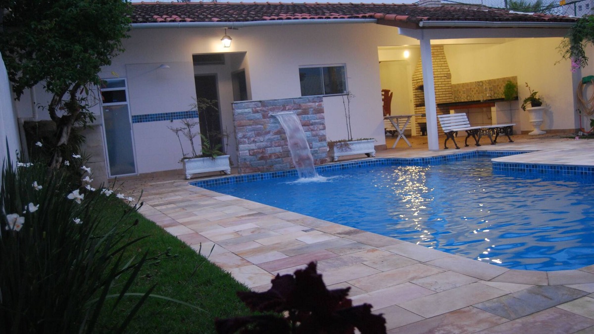 Centro House | House with pool, barbecue, fireplace one block from the beach of Centro