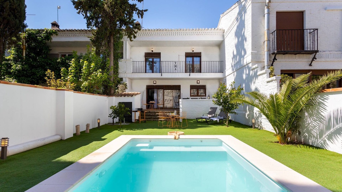 Albaicin House | House with pool & parking Albaicín. San Nicolas