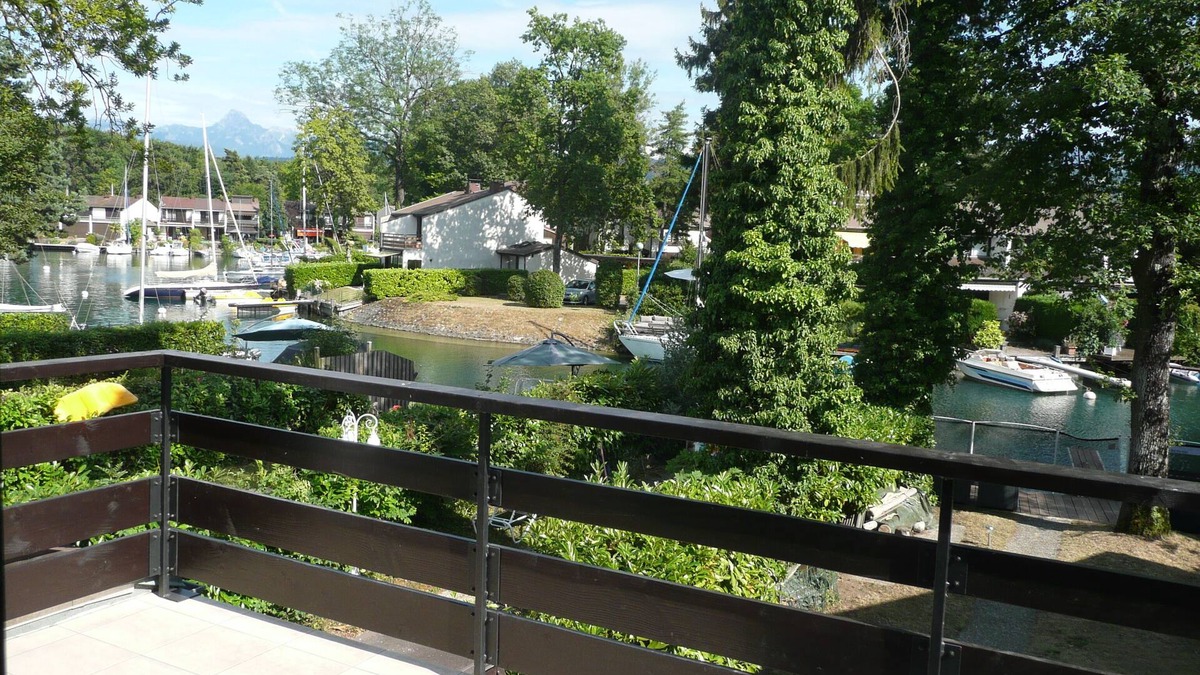 Thonon-les-Bains House | House with private pontoon and mooring ring marina Port Ripaille 6 people