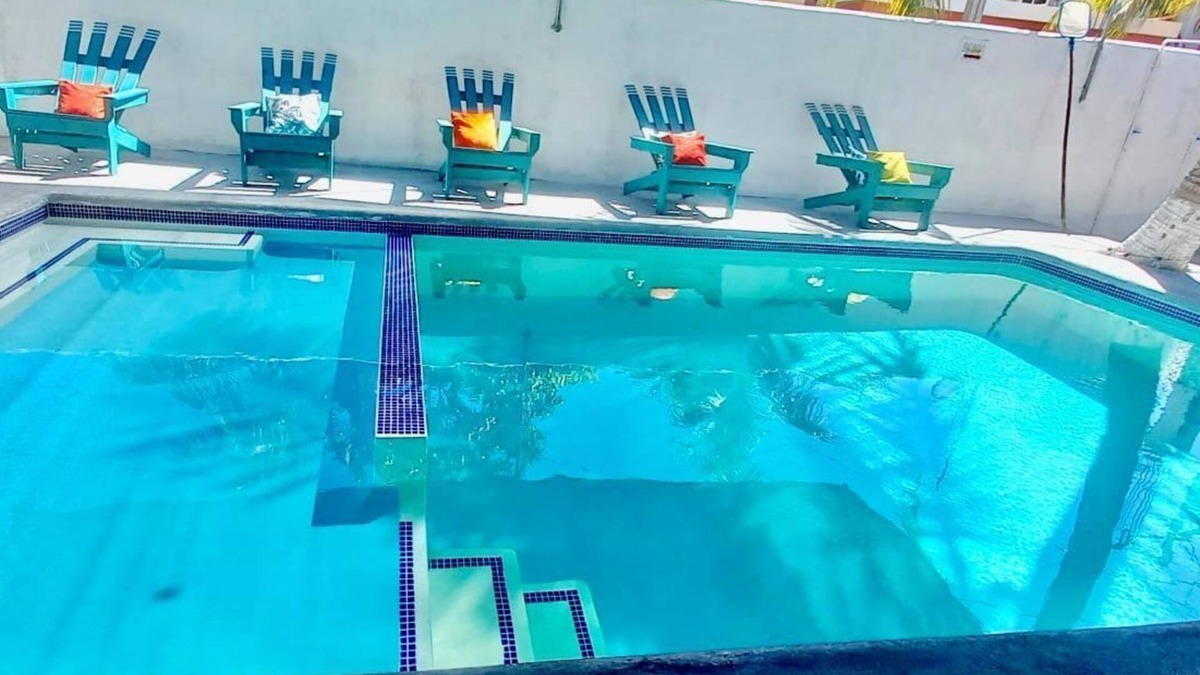 Monterrico Ski Chalet | House with private pool, 2 bedrooms with air conditioning and kitchen.