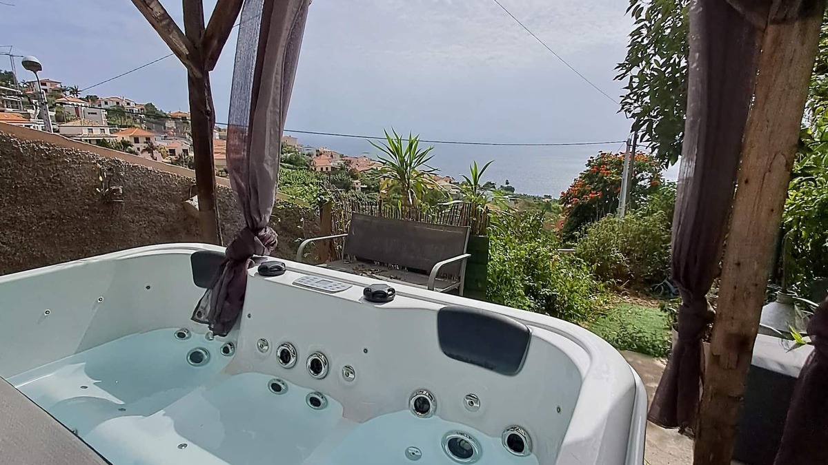 Sao Goncalo House | House with Relaxing View of the Ocean - Enjoy the Nature near Funchal