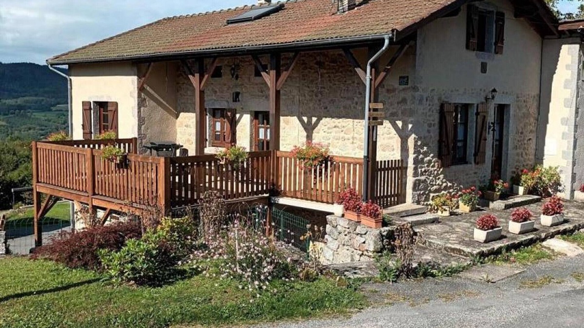 La Chabanne Cottage | House with Spa, Nature, Comfort at 03250 La Chabanne