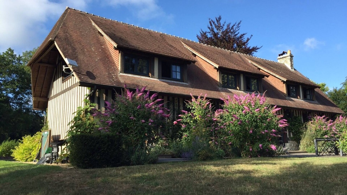 Blangy-le-Chateau House | House with swimming pool and tennis court set in 5 hectares, 20 minutes from Deauville