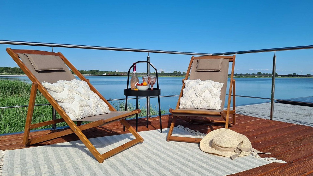 Mielno Boat Rental | Houseboat in Łazy by Lake Jamno and Sea