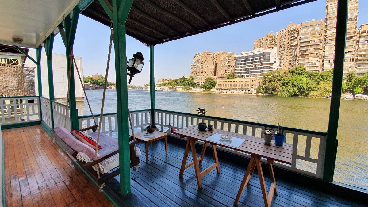 Gezira Apartment | Houseboat65 - Historic Home on the Nile - Zamalek, Central Cairo