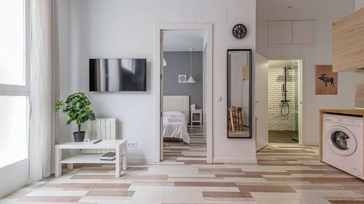 Almenara Apartment | Housing Alvarez I by Sharing Co