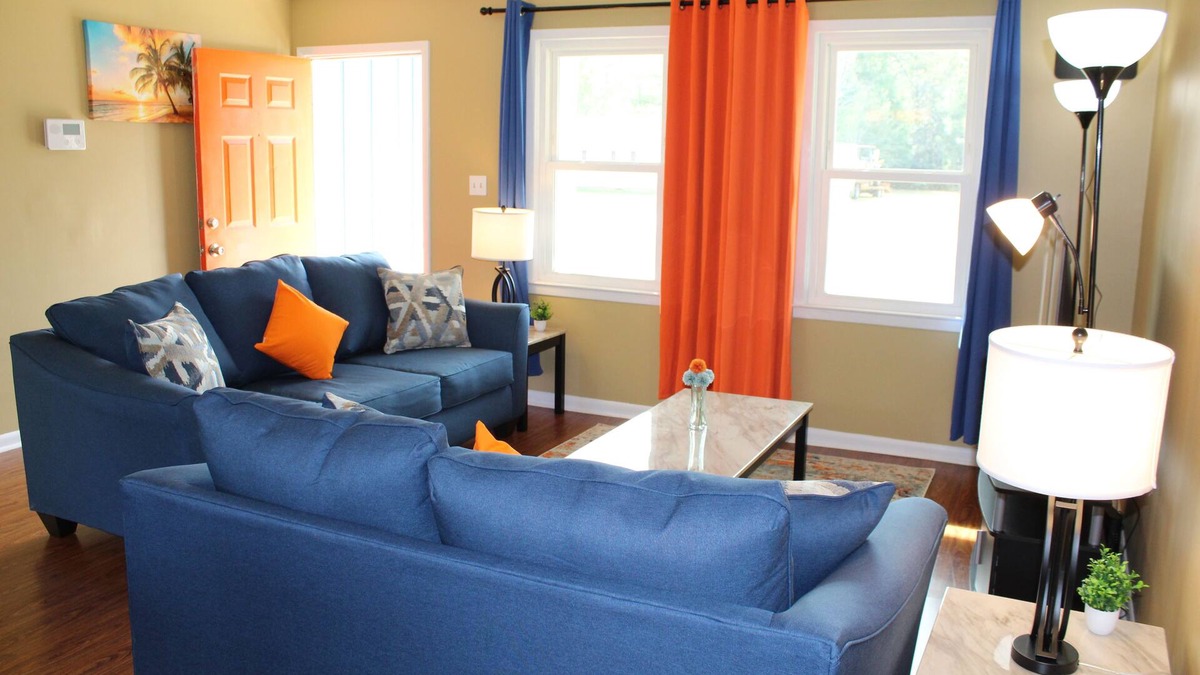 Perry House | Housing Available For Hurricane Milton Evacuees/Hurricane Milton Evacuation