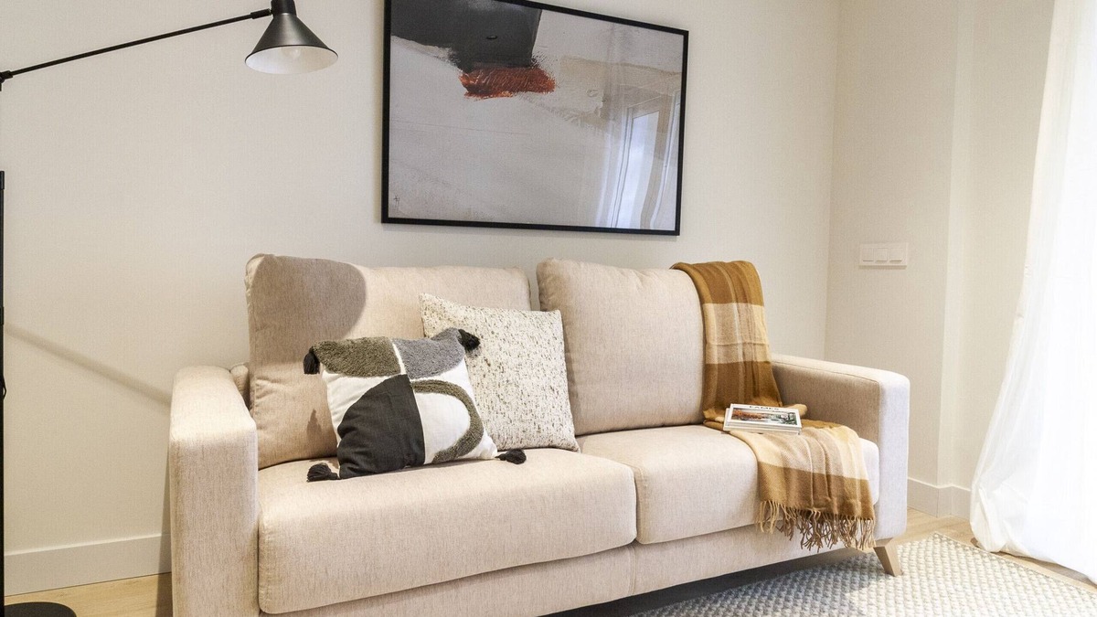 Nueva Espana Apartment | Housing Castellana XI by Sharing Co