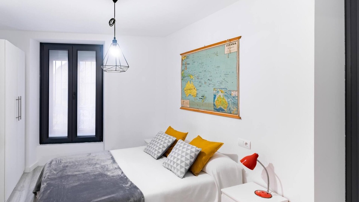 Old Town Apartment | Housingleón Main Square Suites