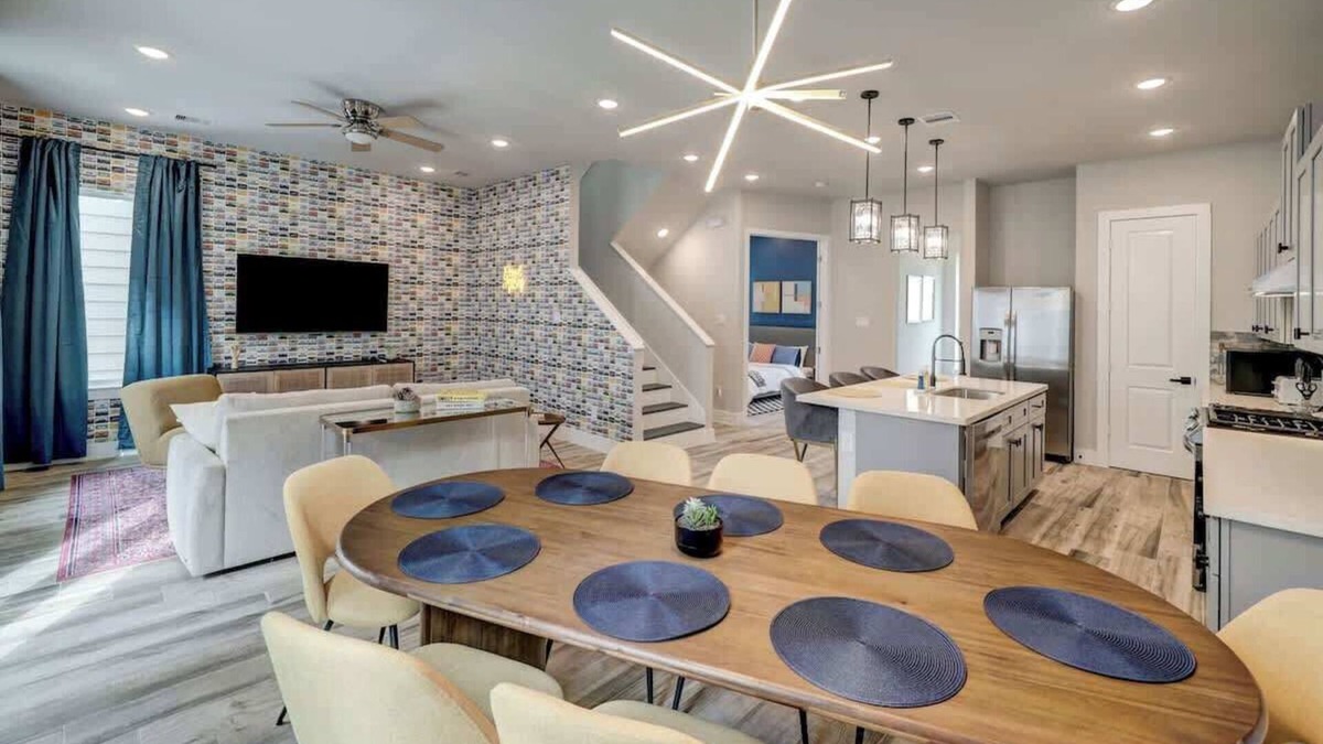 Greater Heights House | Houston Heights Luxury Escape –Near Downtown & NRG
