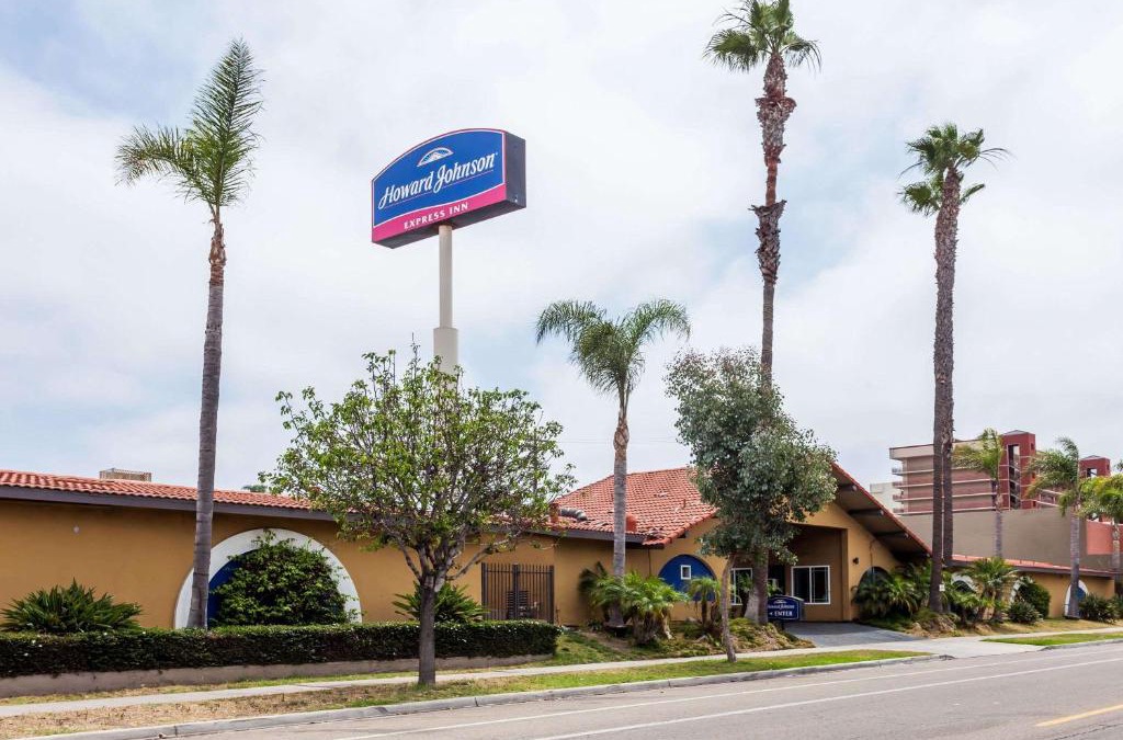 National City Hotel | Howard Johnson by Wyndham National City/San Diego South