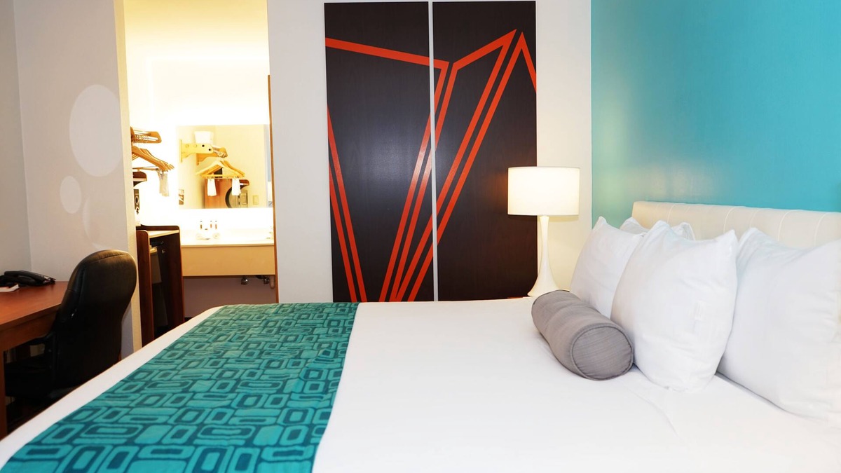 Salinas Hotel | Howard Johnson by Wyndham Salinas