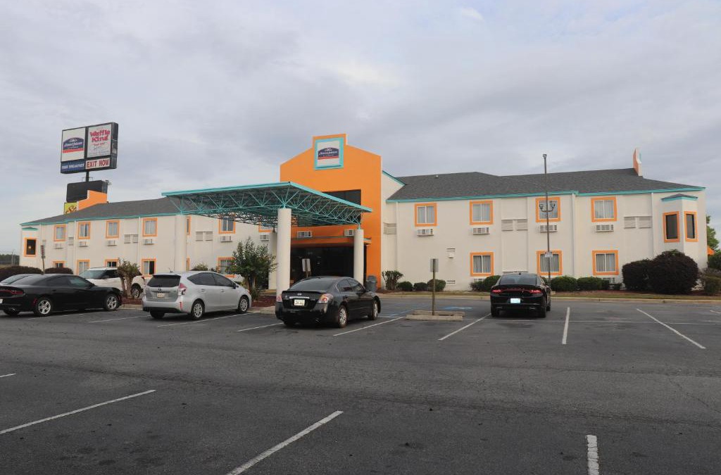 Tifton Hotel | Howard Johnson by Wyndham Tifton GA I-75