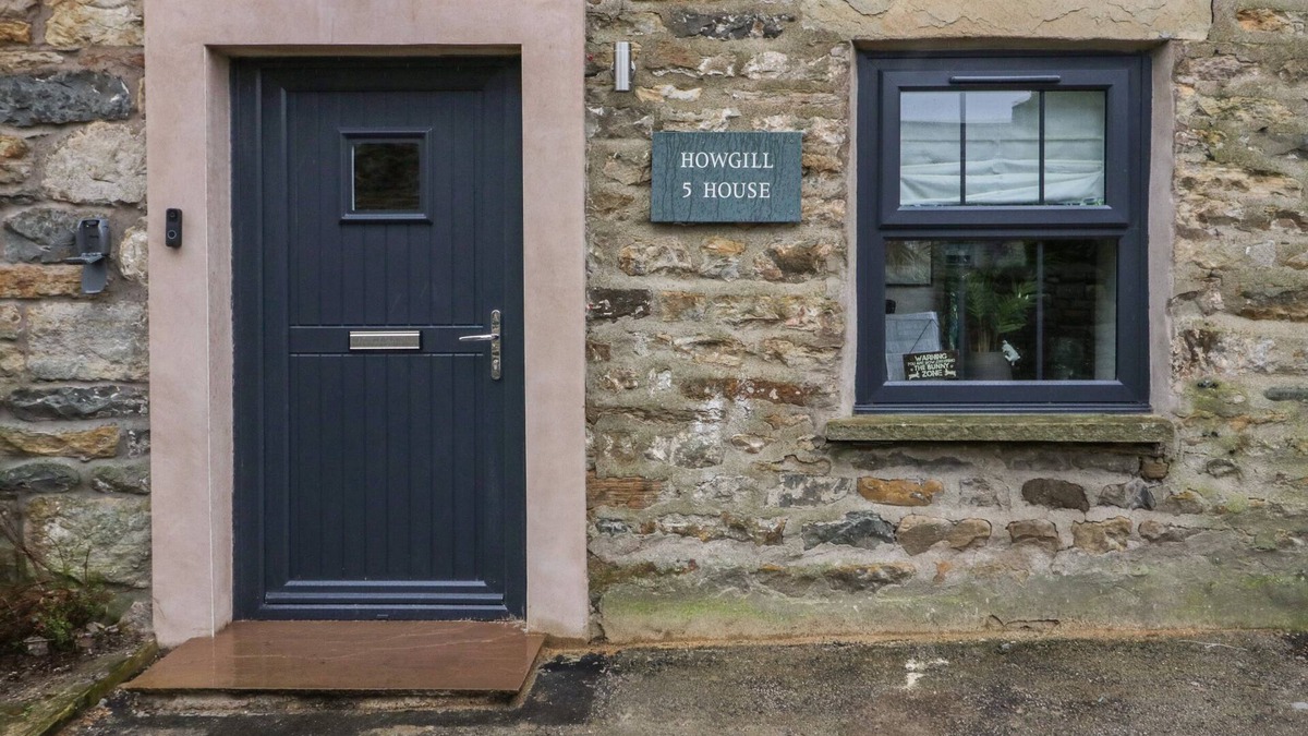 Sedbergh House | HOWGILL HOUSE, family friendly, character holiday cottage in Sedbergh