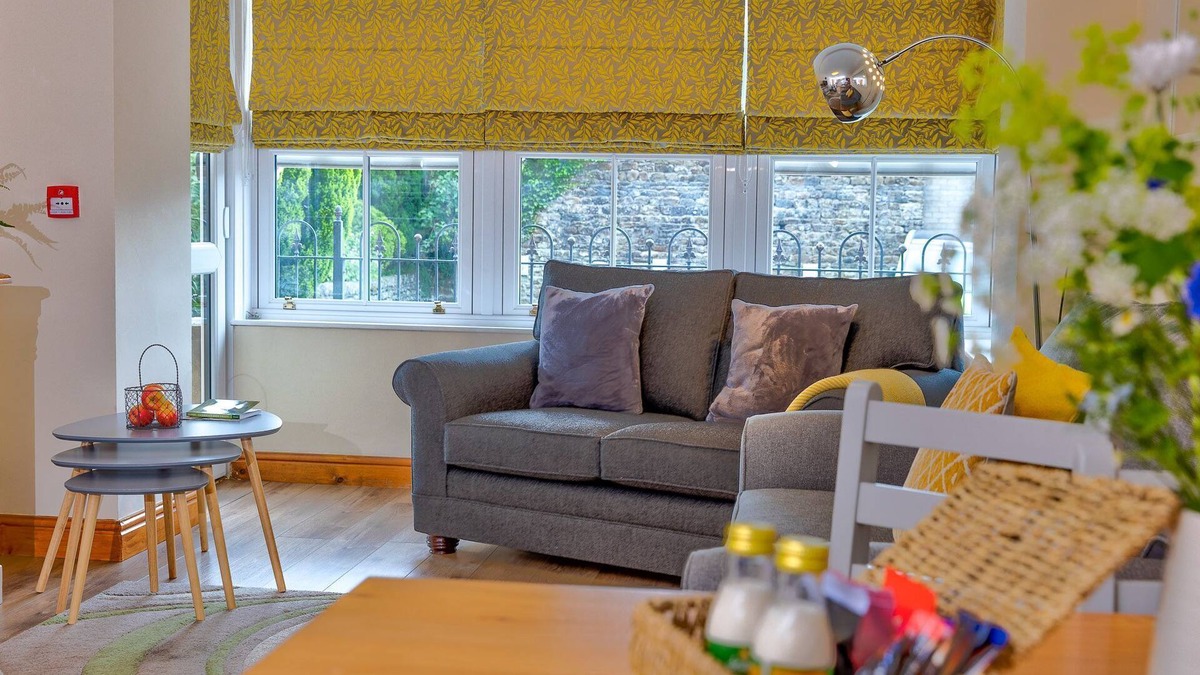 Sedbergh Apartment | Howgills Apartment 7 (self-catering accommodation with free parking and Wi-Fi)