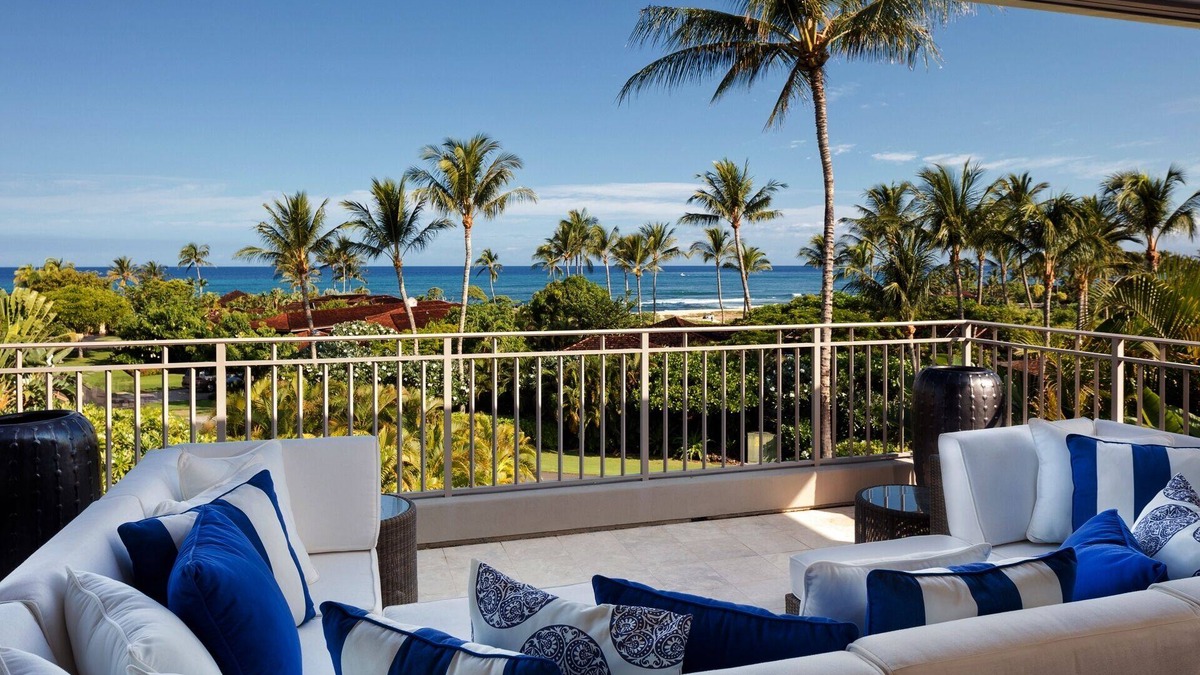 Kaupulehu House | Hualalai Hillside Penthouse Oceanview Retreat