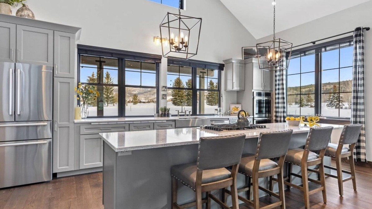 Victor House | Huckleberry Cabin enjoys Bronze Buffalo Ranch at Teton Springs resort amenities