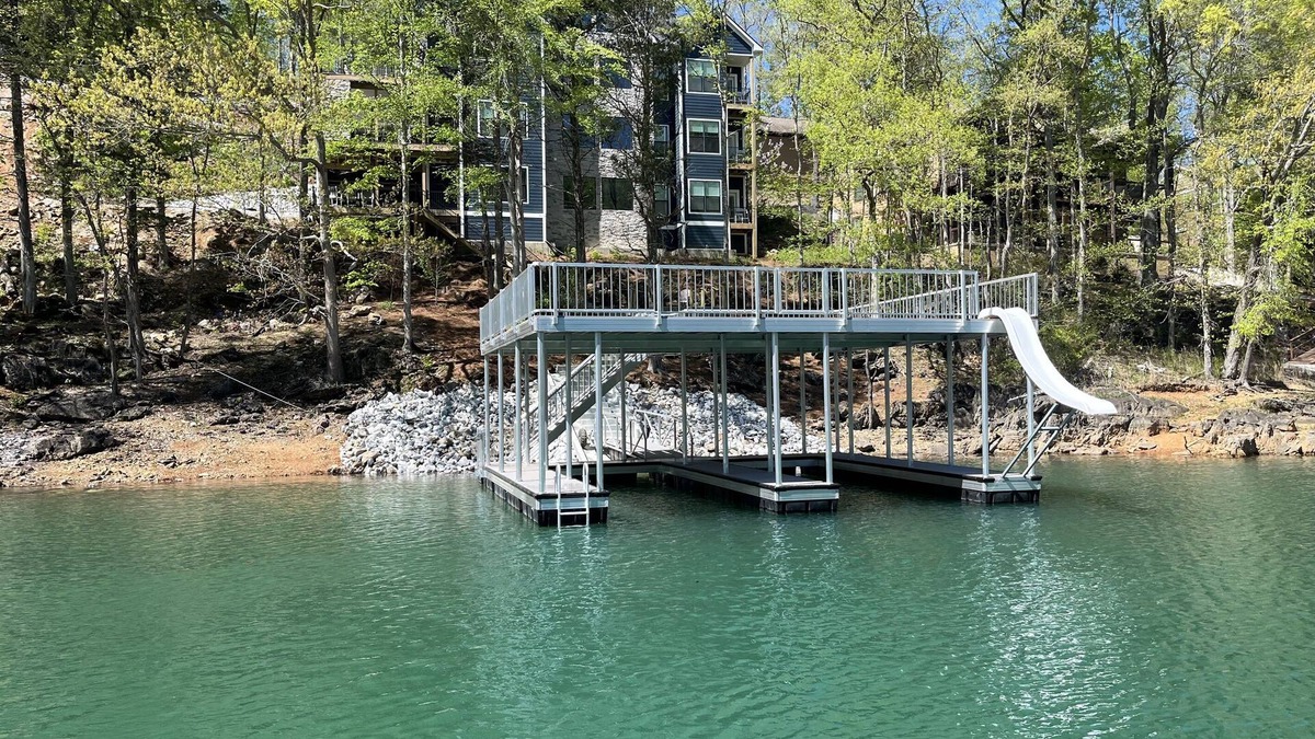 Jacksboro House | HUGE 10BR lakefront w/double deck dock, movie theatre, 2 hot tubs, dual kitchen
