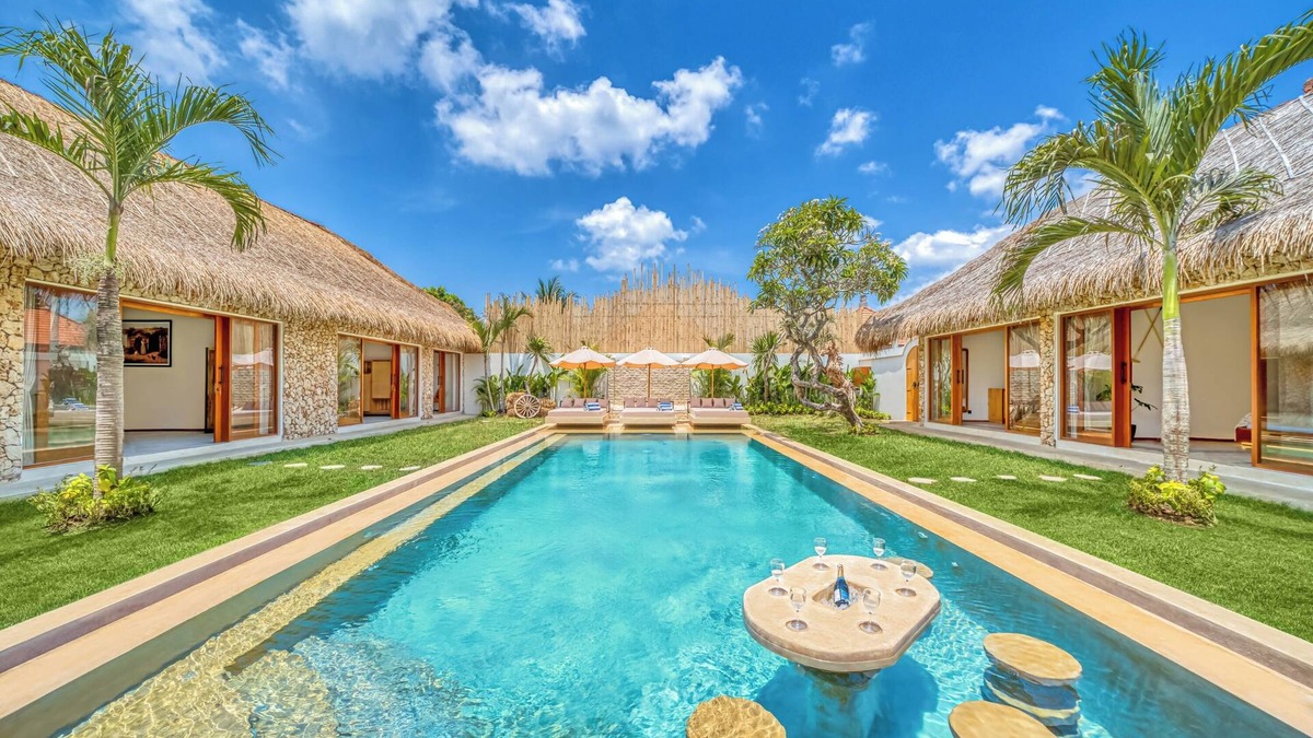 Laksmana Villa | Huge 16 bedrooms, 2 Villas combined, 2 pools