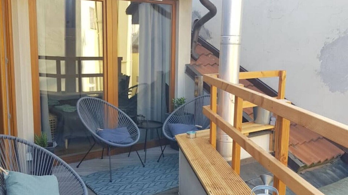 Stare Mesto Apartment | Huge 3-Bed Duplex w Sauna, Jacuzzi, Terrace & AC