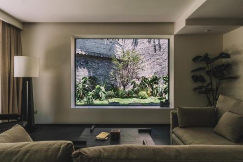 Yuzhong Villa | Huguang Hidden Villa Hotel