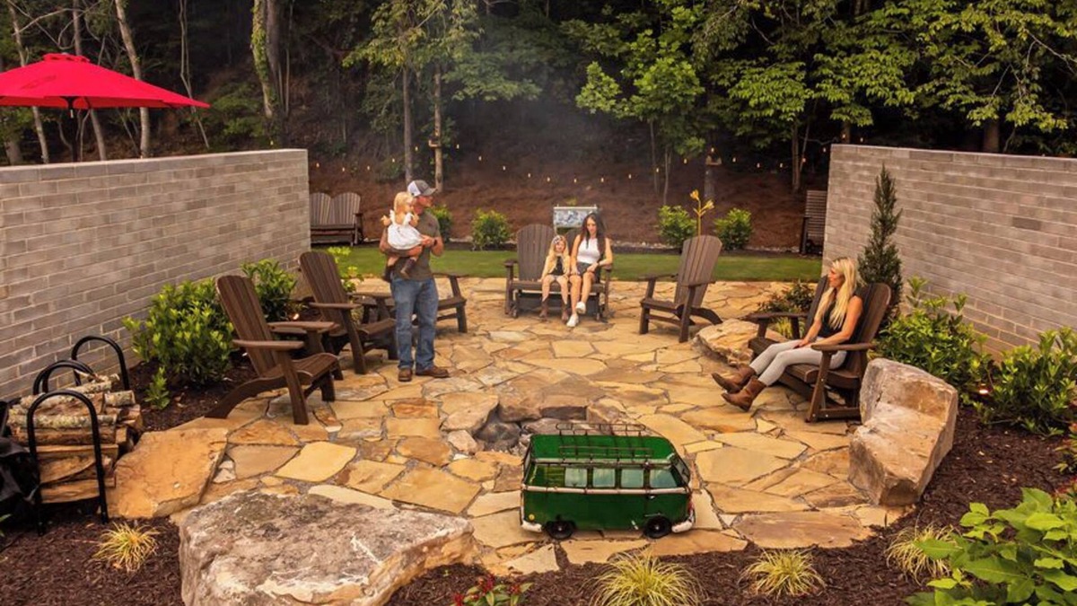 Wildwood House | Hummingbird Cabin |Stunning Views, Outdoor Kitchen