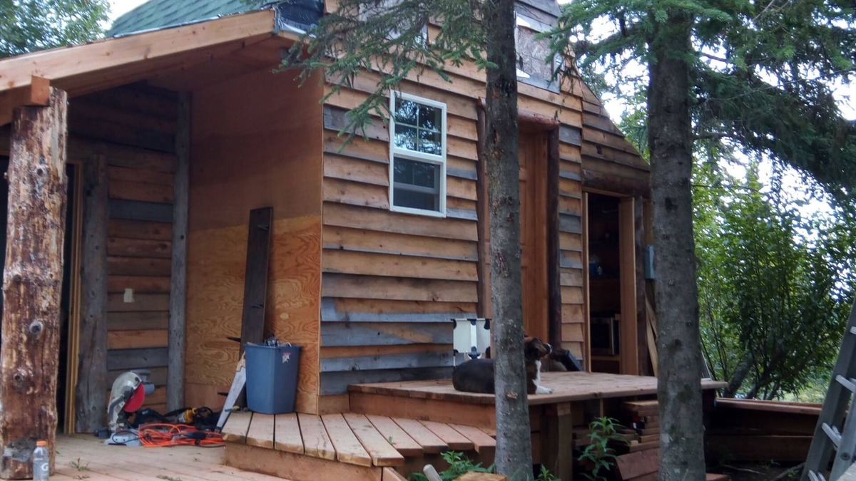Cohoe Cabin | Hungry Moose Cabin in Kasilof