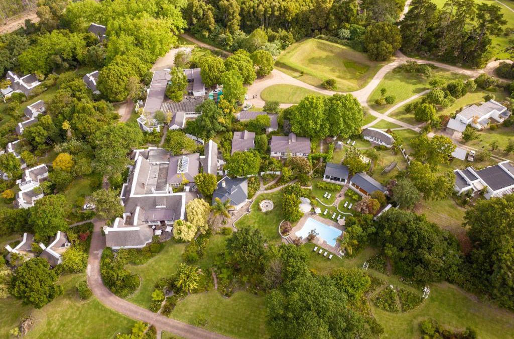 Buffalo Hills Game Reserve Hotel | Hunter's Country House