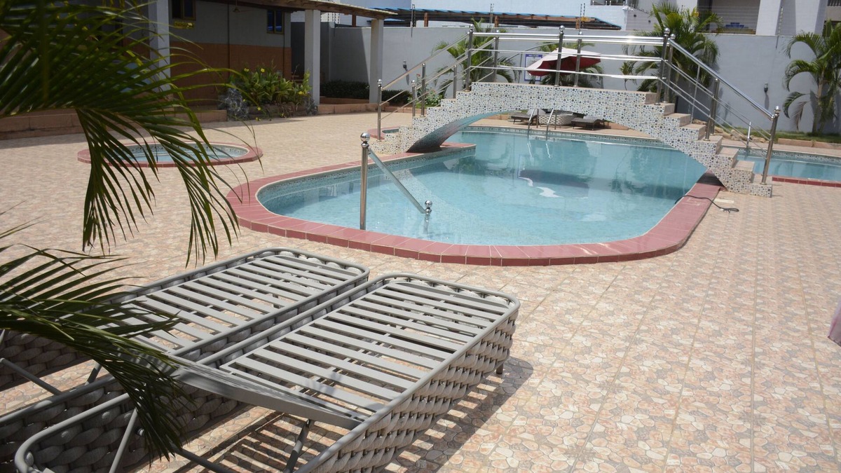 Madina Apartment | Hunters Royal Apartments