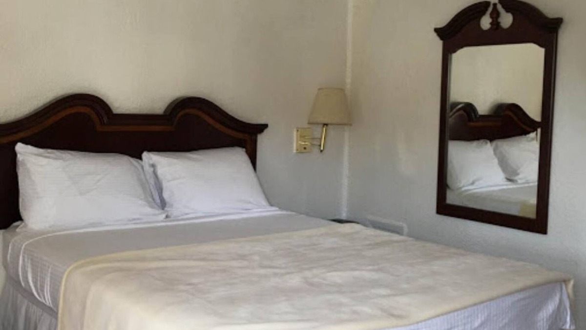 Ardara Hotel | Huntingdon Inn