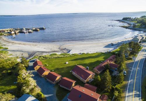 Hunts Point House | Hunts Point 2-BR Coastal Retreat - Cottage # 1