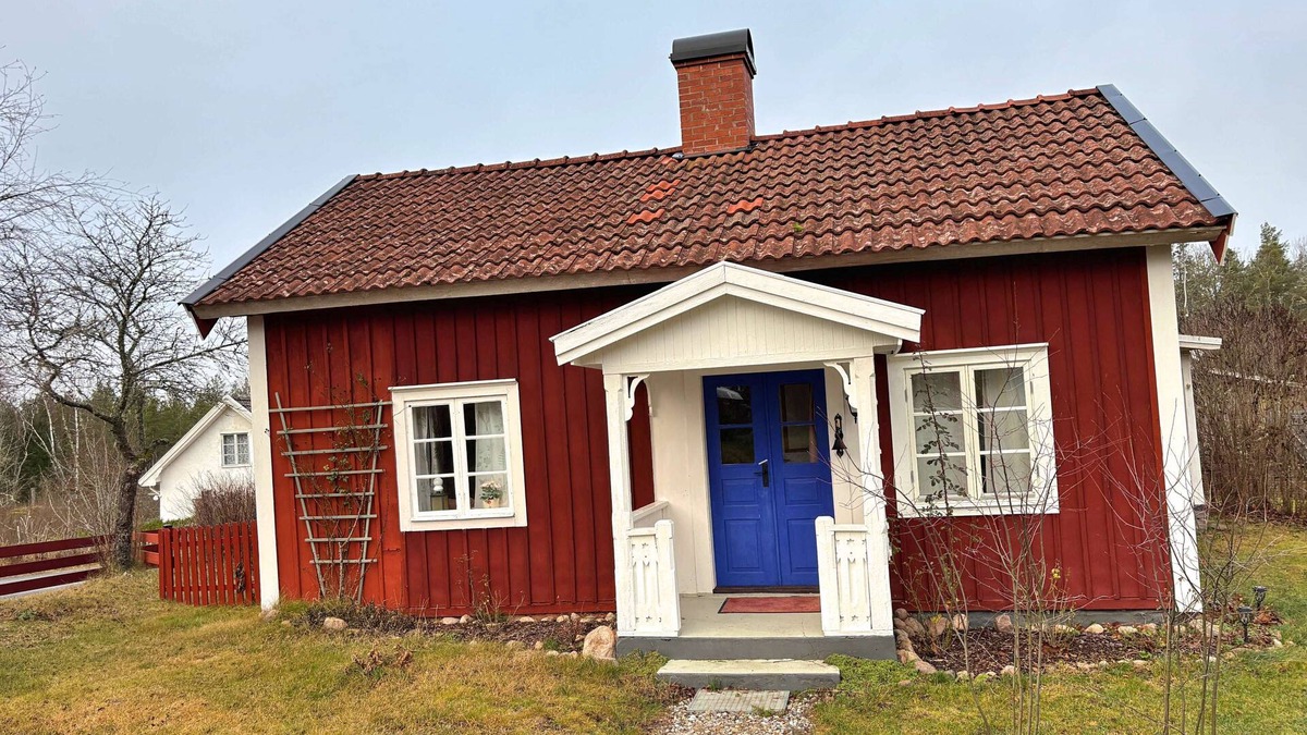 Berga House | Hus Boholt - Charming Swedish house for 2 persons with fireplace