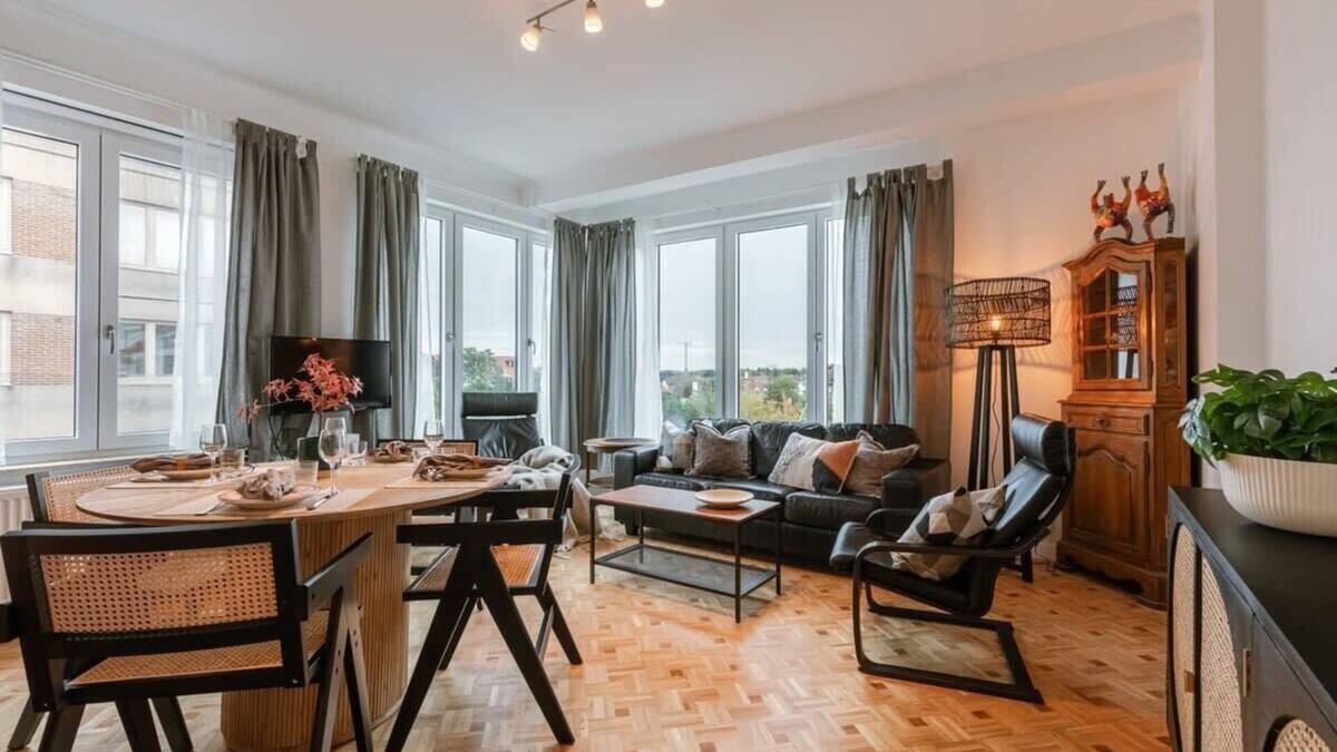 Knokke Apartment | Huswell - Cozy coastal apartment with parking
