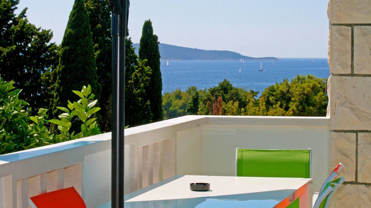 Hvar Apartment | HVAR MOOD HOUSE - EMERALD STAR APARTMENT