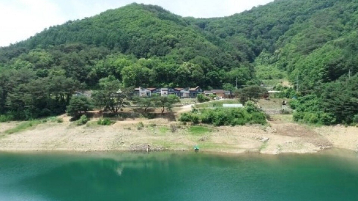 Hwacheon House | Hwacheon Pension AU