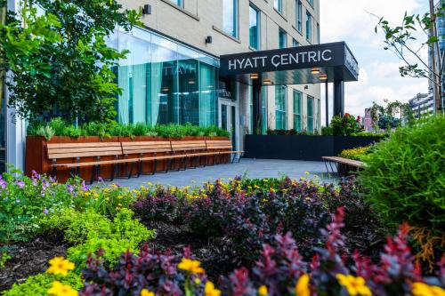 Ville-Marie Hotel | Hyatt Centric Montreal