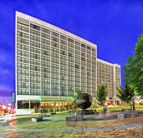 Deco District Hotel | Hyatt Regency Tulsa Downtown