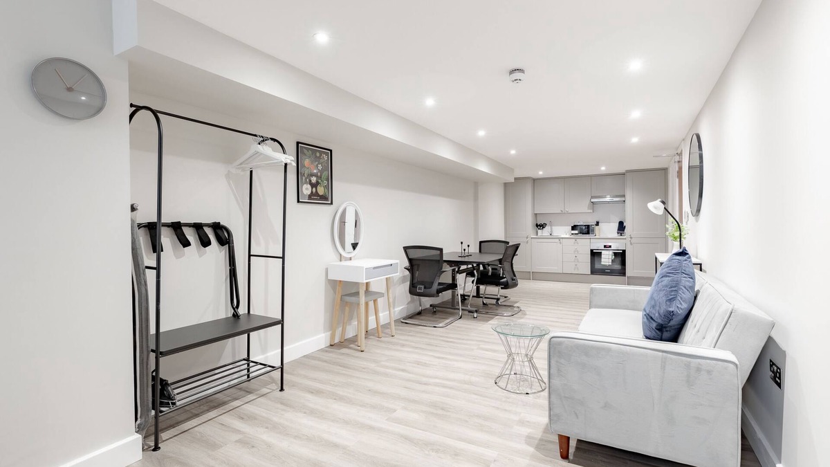 Bryanston and Dorset Square Hotel | Hyde Park Studios