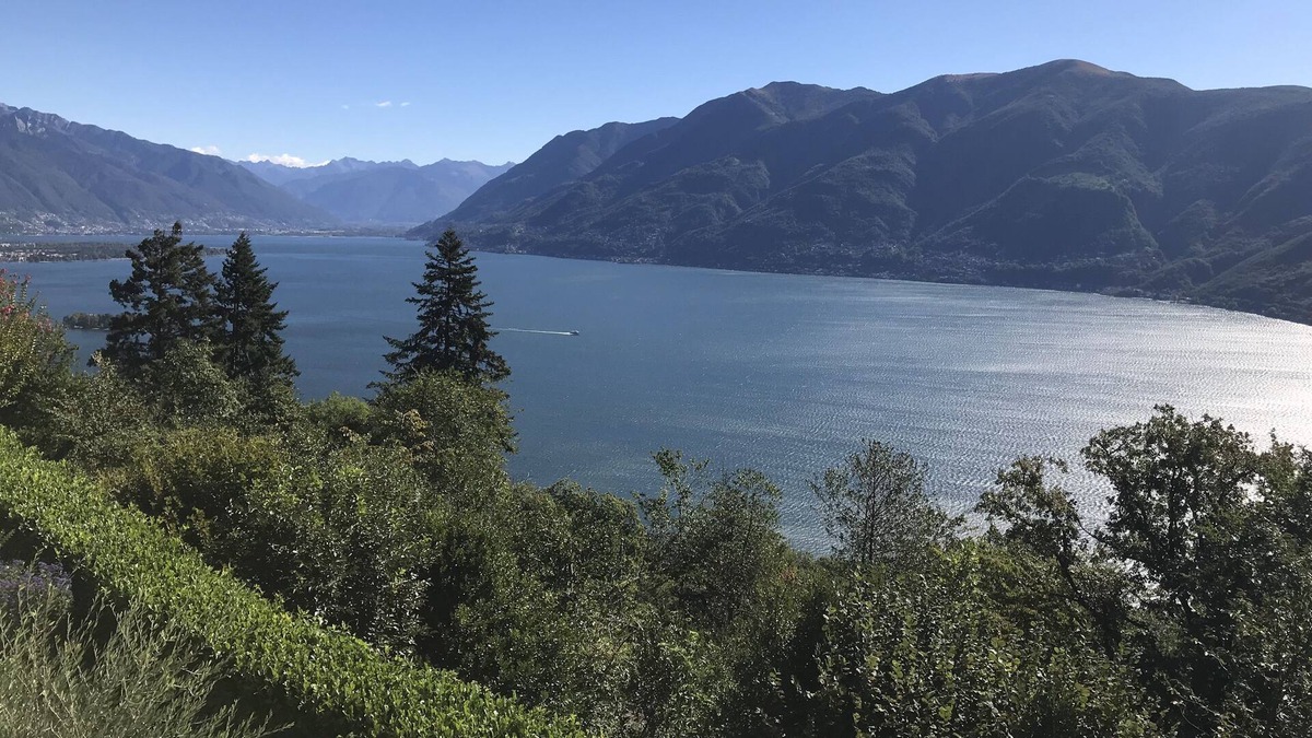 Brissago Villa | Hydeaway - Luxury villa with pool and panoramic lake view