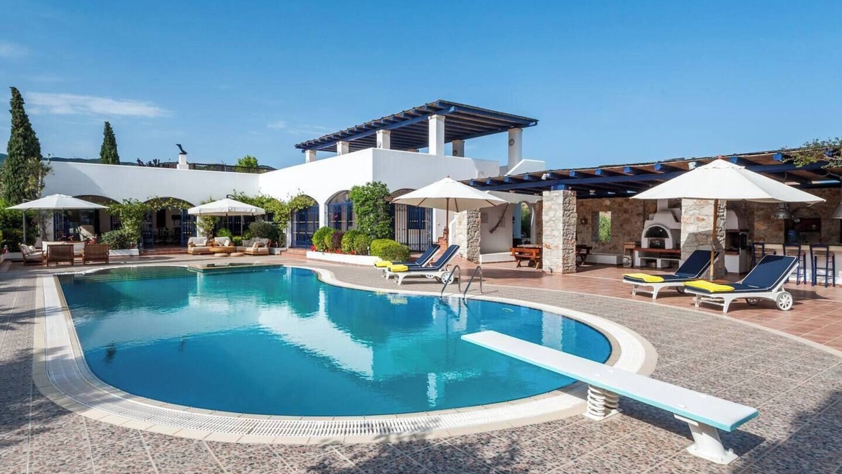 Pigadia Villa | Hydra Bay Resort - Villa Elandra