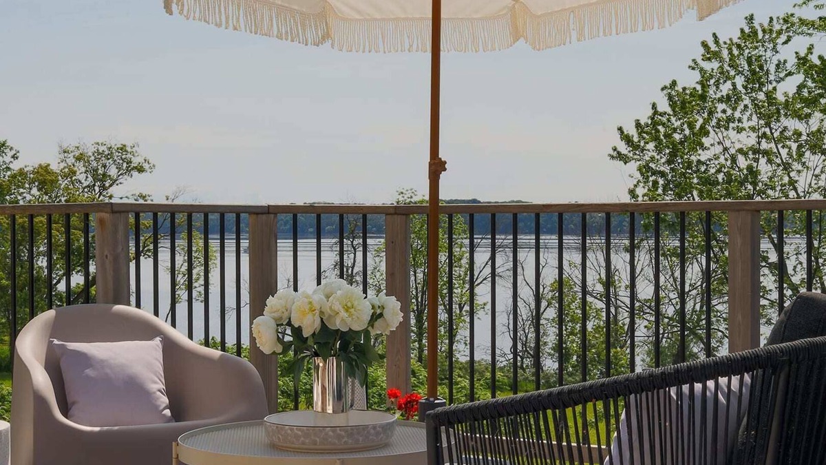 Adolphustown House | Hydrangea Hideaway - Architecturally Designed