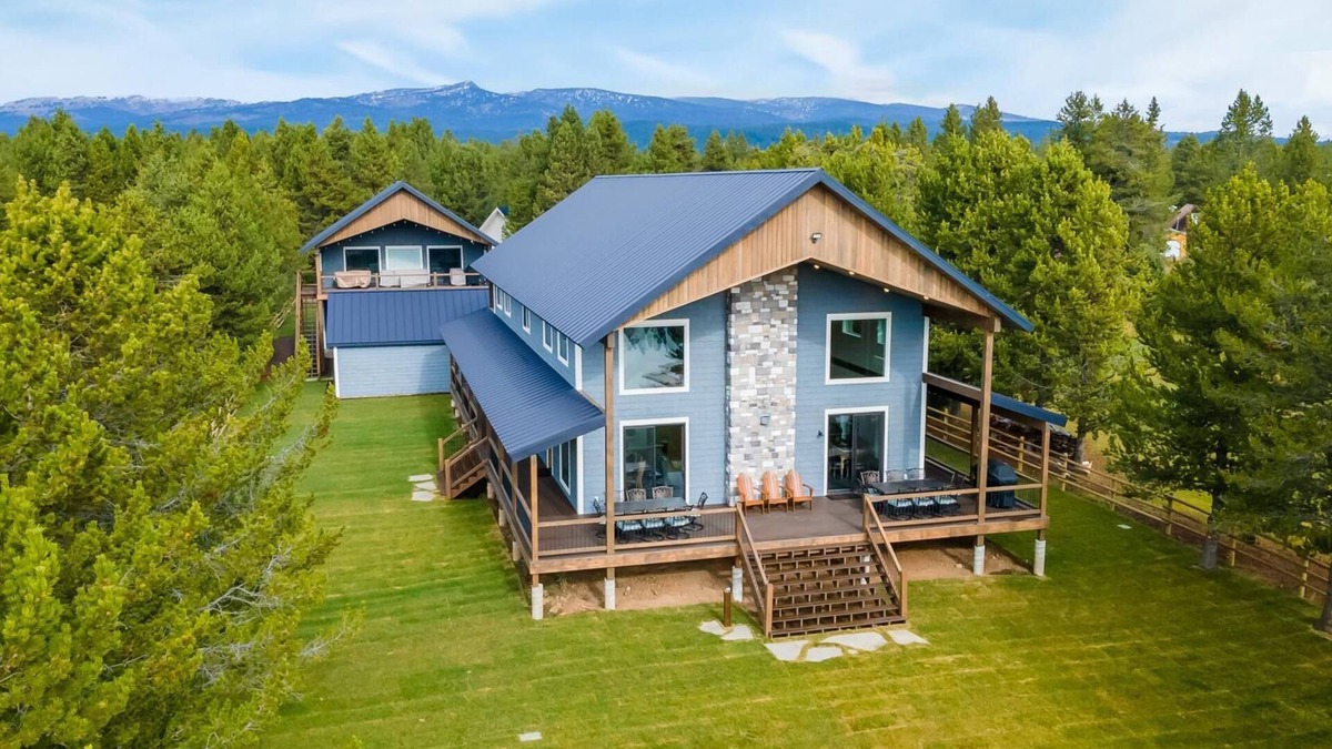 Island Park Cabin | Hygge Lakehouse is your IP Reservoir paradise! Just 30 miles from Yellowstone!