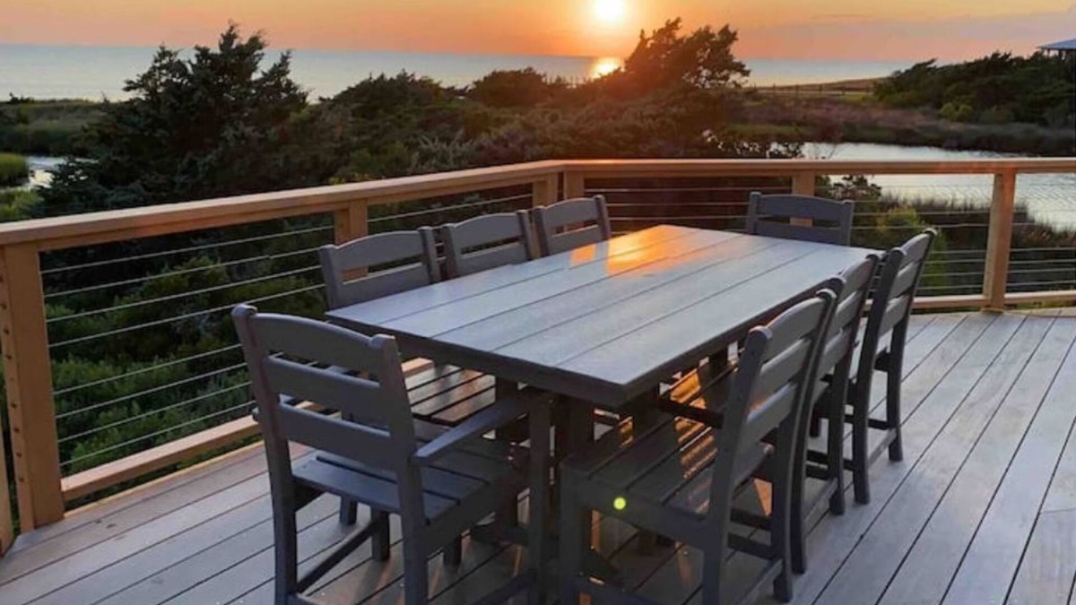 Avon Cottage | HYPNAUTIC is a newly renovated sound front cottage