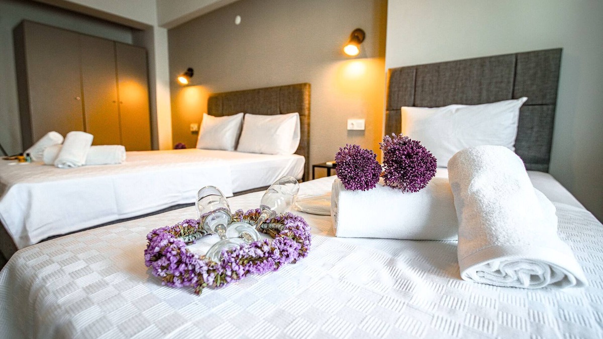 Bozcaada Hotel | İrinikos Otel