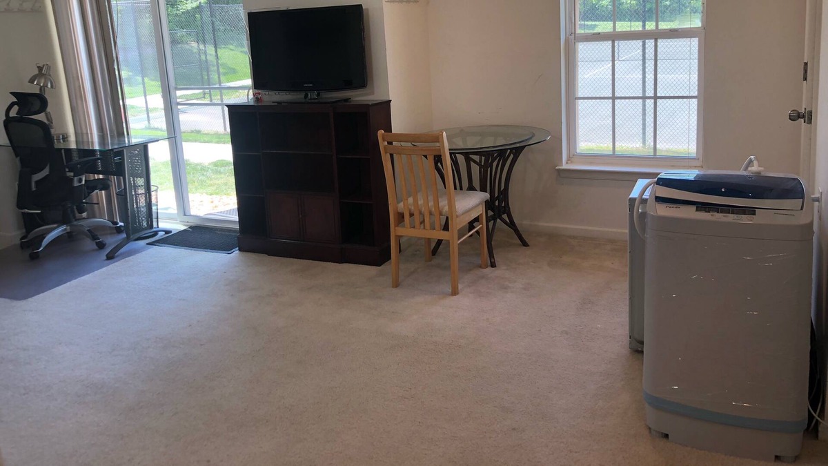 Dulles Town Center Apartment | IAD/Corporate Housing/1st Fl. Large Studio Apt./60D