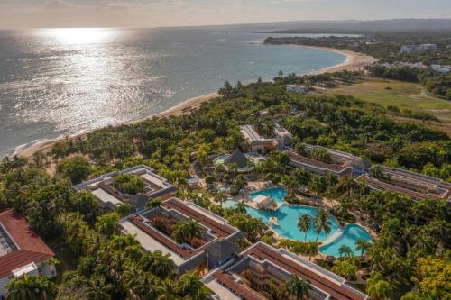 Costa Dorada Resort | Iberostar Waves Costa Dorada - All Inclusive