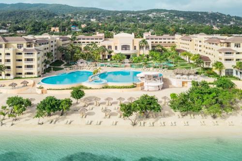 Northern Estates Resort | Iberostar Waves Rose Hall Beach - All Inclusive