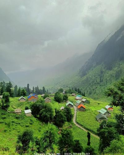 Athmuqam House | Ibex Riverside Cottage Neelum Valley